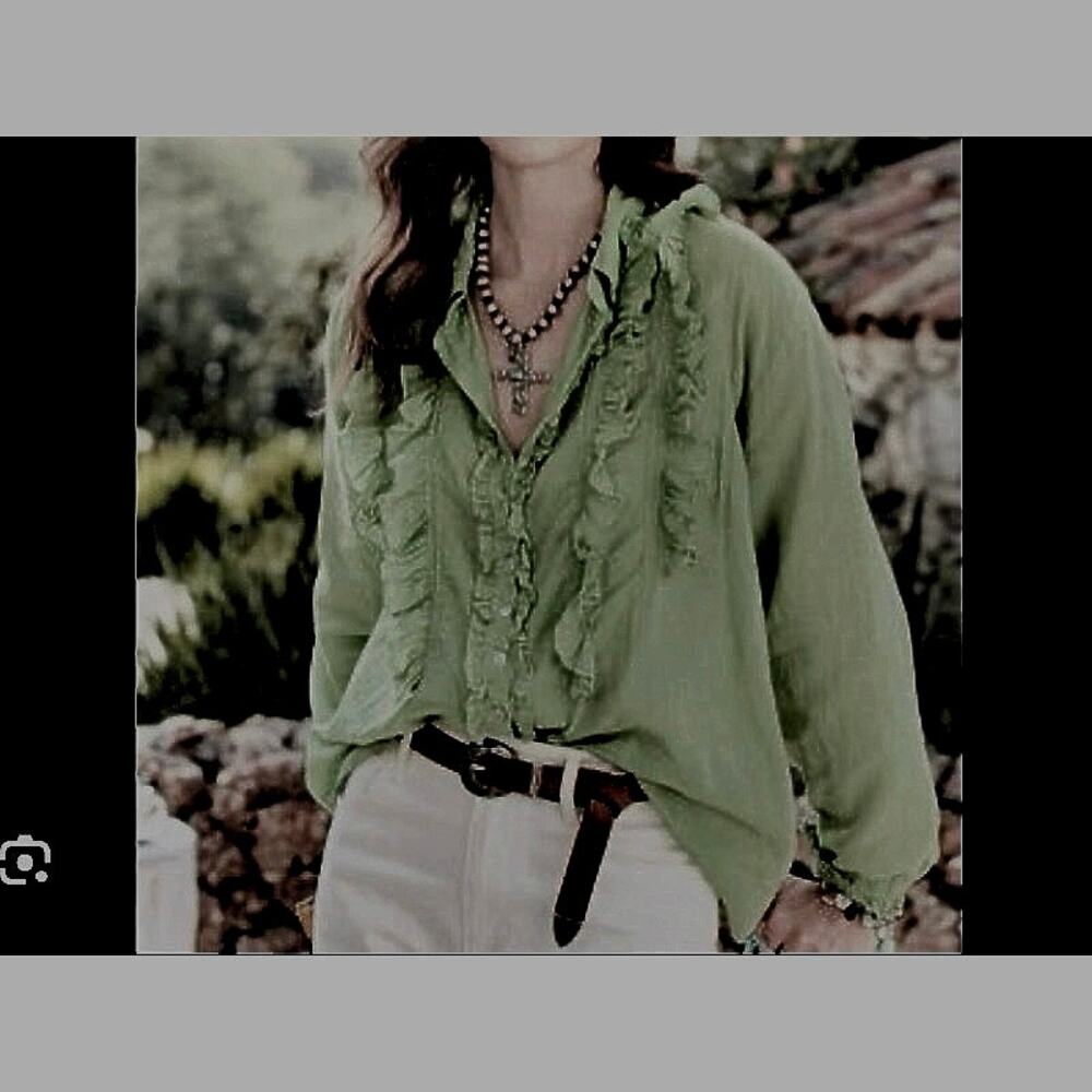 JP and Mattie green button up blouse ruffles long sleeve med romantic coquette